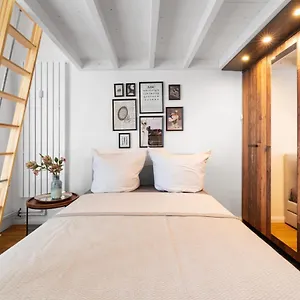 Appartamento The Koburger Vh, For Up To 4 With High Bed, Berlino